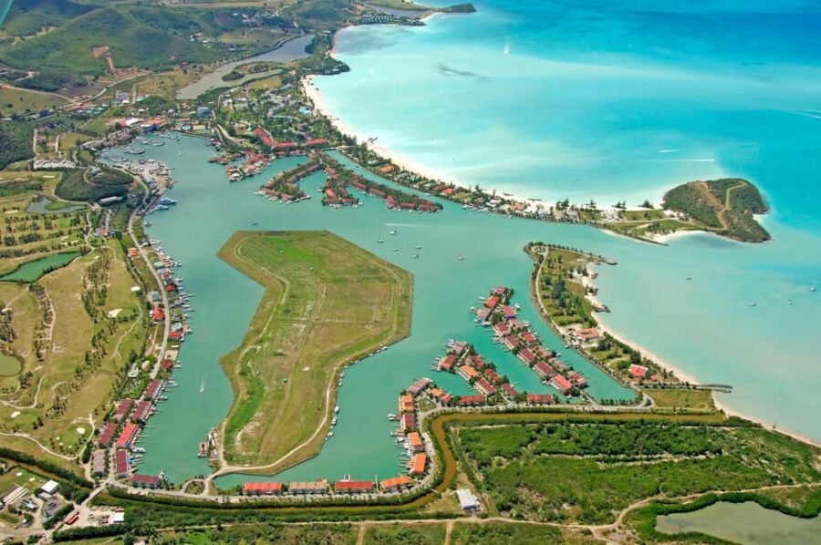 Antigua - Discover and Relax on 2 beaches - Weather and Beach Comfort: What to Pack and How to Stay Happy