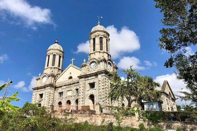 Antigua VIP Tours - Private Platinum Tour - Devil’s Bridge, Long Bay, and Valley Church Beach: short stops that feel like a vacation