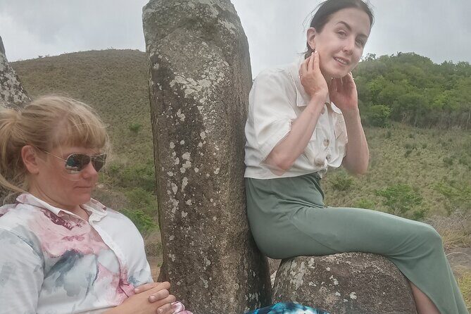 Caribbean Stonehenge - Hike on Green Castle Hill, Antigua. - Lemon grass and the national park nature hike part