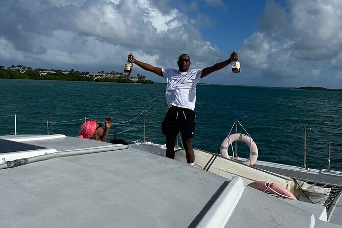 Catamaran private charter - Price and value: what $1,800 per group really buys