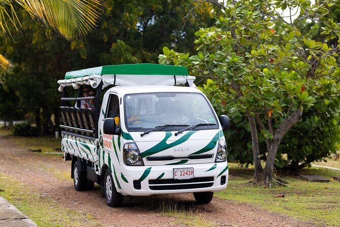 SoCoHo Jeep Safari - Historical Sites - Lunch - Beach - Road House Restaurant and Bar: The Lunch Stop That Tastes Like Antigua