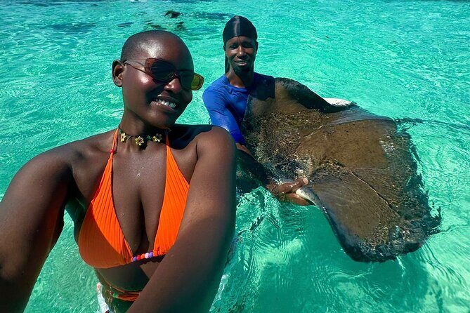 Stingray City Experience Antigua - Cruise Ship Passengers Edition - Why this Stingray City experience feels different